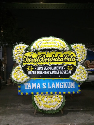 Papan Bunga Duka di Warung Jaud